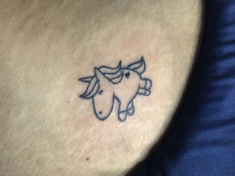 Tatuajes para Mujer Unicornio
