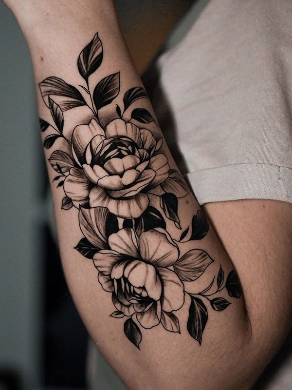Tatuaje para Mujeres Hecho por Goethe Ink